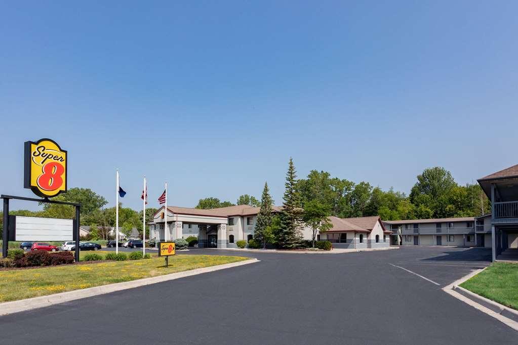 Super 8 By Wyndham Marysville/Port Huron Area Dış mekan fotoğraf