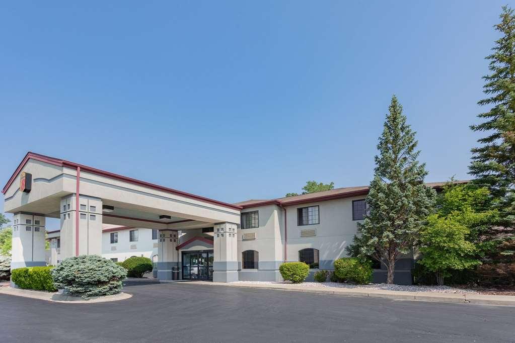 Super 8 By Wyndham Marysville/Port Huron Area Dış mekan fotoğraf
