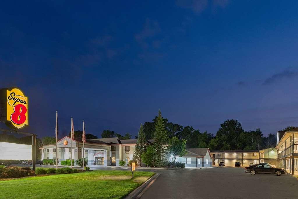 Super 8 By Wyndham Marysville/Port Huron Area Dış mekan fotoğraf